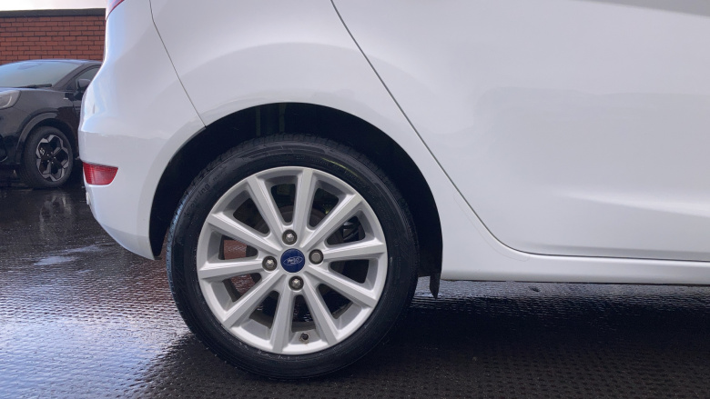 Ford Fiesta 1.0 EcoBoost Titanium 5dr Petrol Hatchback